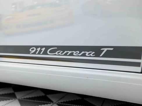 Used 2018 Porsche 911 Carrera T RWD image 21