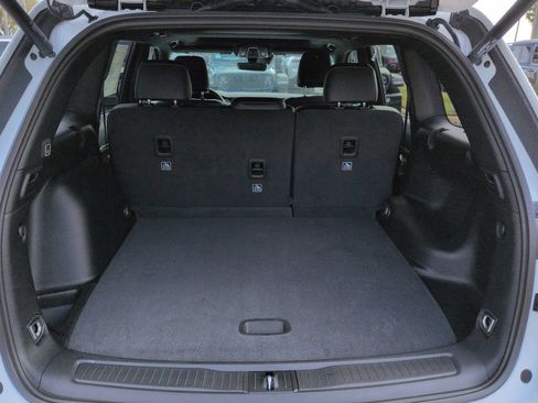 New 2026 Jeep Grand Cherokee Altitude image 12