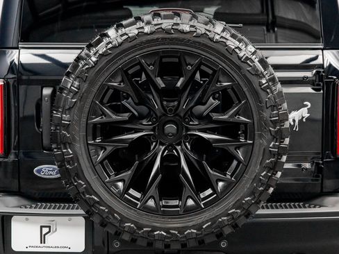 Used 2025 Ford Bronco Badlands AWD/4WD image 18