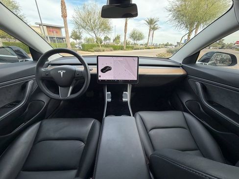 Used 2020 Tesla Model 3 Long Range image 11