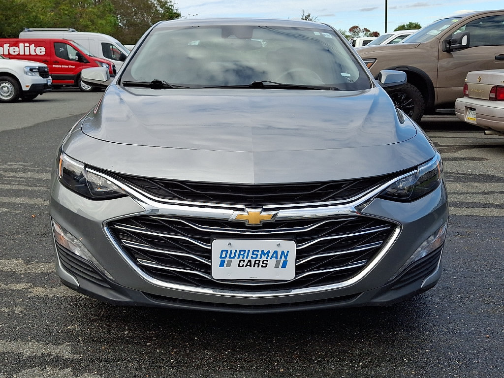 Used 2023 Chevrolet Malibu LT FWD image 2