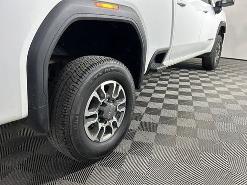 Used 2022 GMC Sierra 3500 AT4 image 6