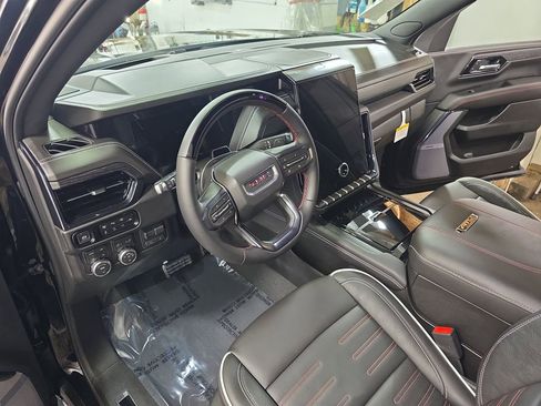 New 2026 GMC Yukon AT4 Ultimate w/ LPO, Floor Liner Package image 17