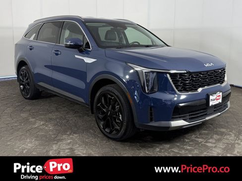 Used 2024 Kia Sorento EX AWD/4WD image 1