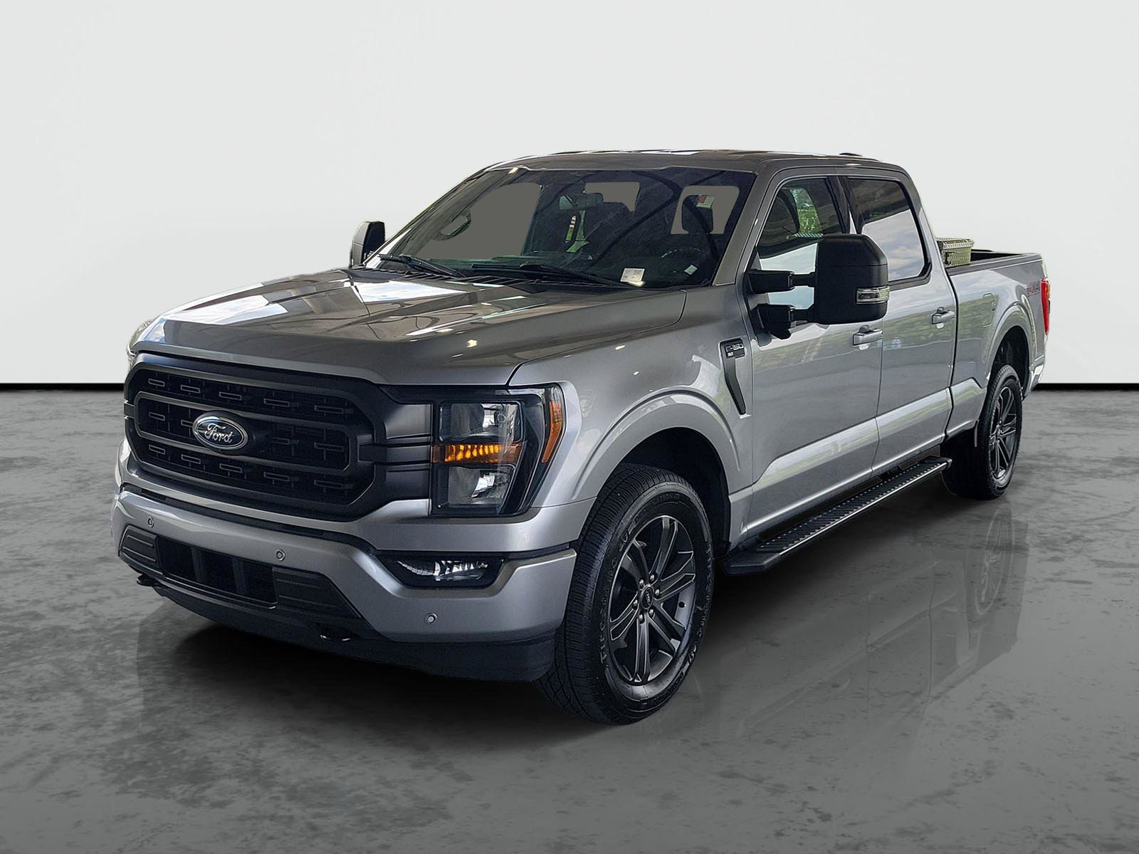 Used 2023 Ford F150 XLT w/ Equipment Group 301A Mid AWD/4WD image 4