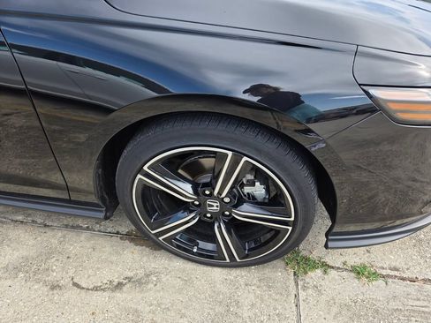 Used 2025 Honda Accord Sport image 10