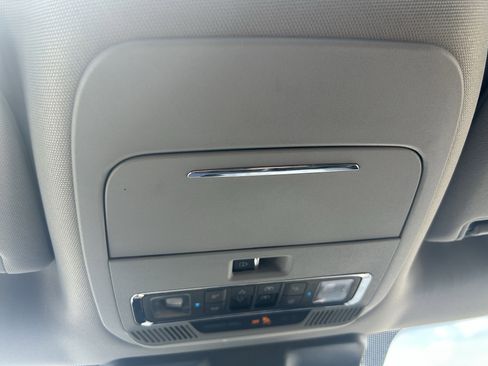 Used 2021 Ford F150 Lariat AWD/4WD image 39