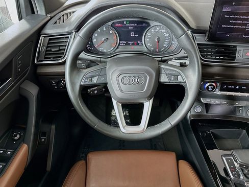 Used 2024 Audi Q5 2.0T Premium image 5