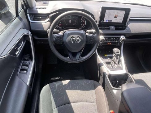 Used 2025 Toyota RAV4 XLE w/ Convenience Package FWD image 12