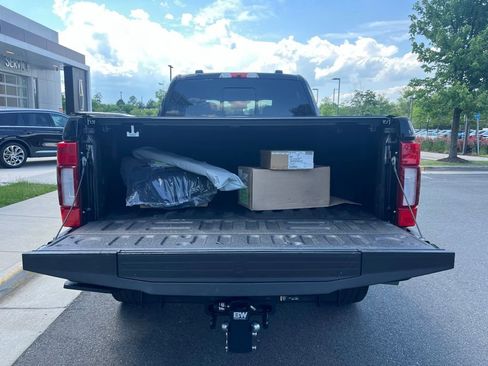 Used 2022 Ford F350 Platinum AWD/4WD image 10