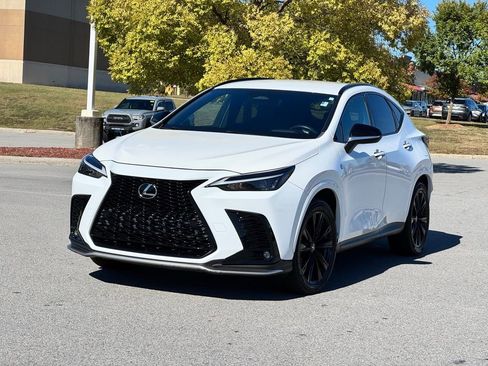 Used 2022 Lexus NX 350 F Sport image 2