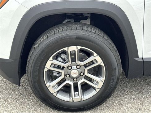 New 2025 GMC Terrain Elevation image 22