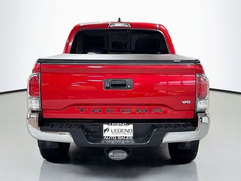 Used 2020 Toyota Tacoma TRD Off-Road image 8