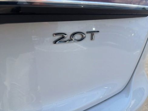 Used 2019 Lincoln Nautilus Reserve FWD image 10
