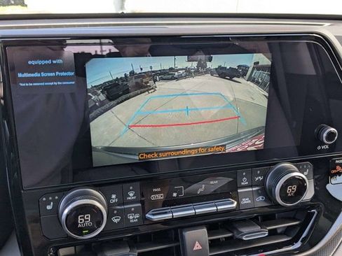 New 2026 Toyota Highlander XLE AWD/4WD image 22