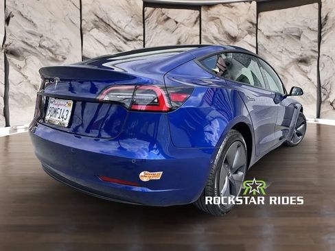 Used 2020 Tesla Model 3 Standard Range RWD image 10