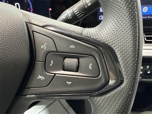 Used 2024 Chevrolet Trax LT image 7