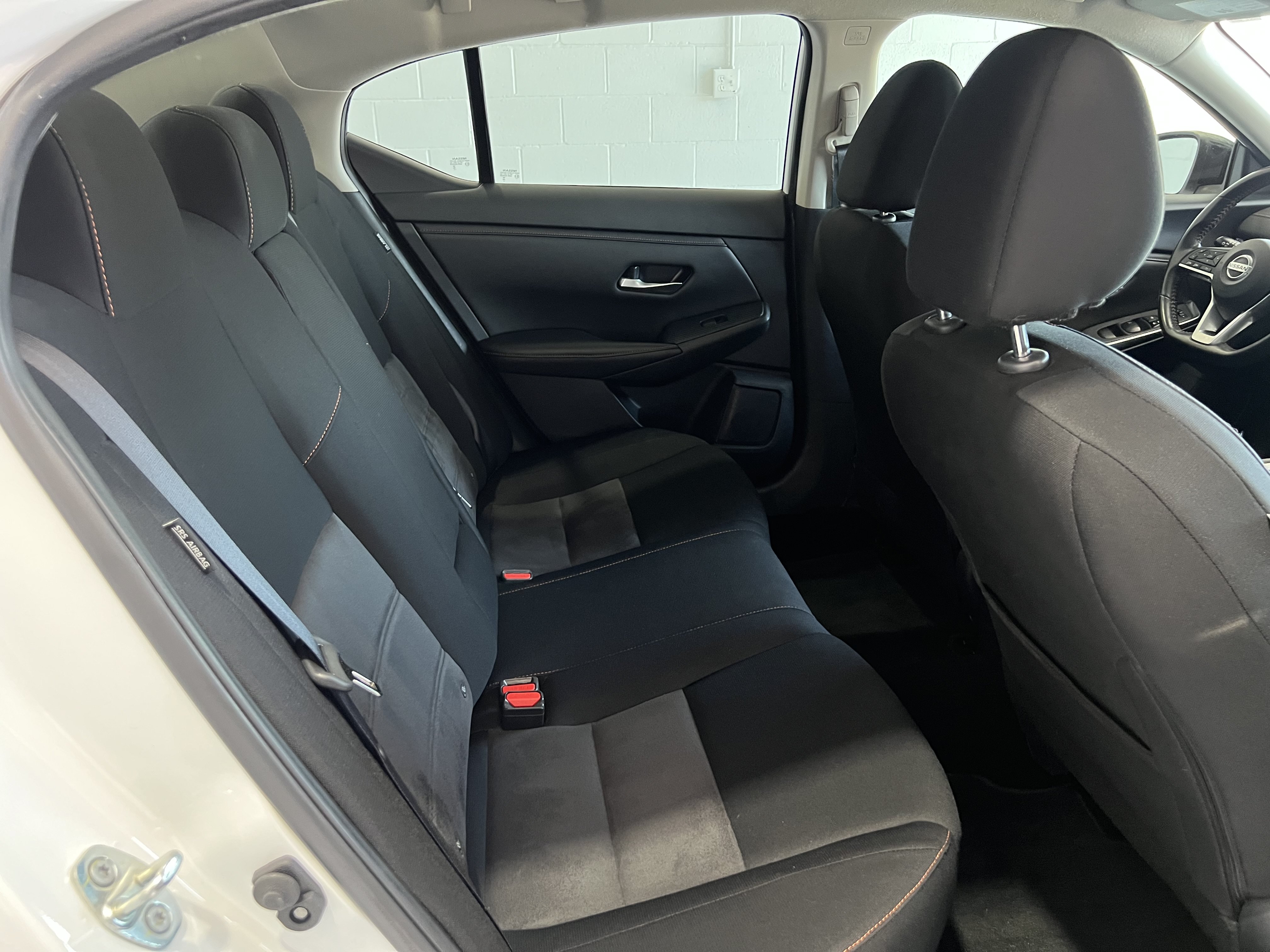 Used 2023 Nissan Sentra SR FWD image 9