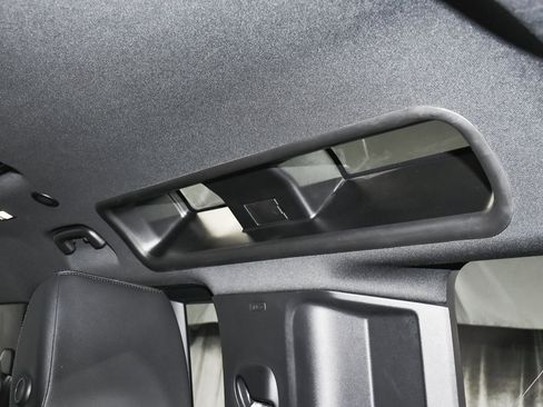 Used 2021 Land Rover Defender 110 X-Dynamic SE image 66