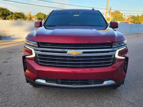 Used 2023 Chevrolet Tahoe LT w/ Luxury Package image 3