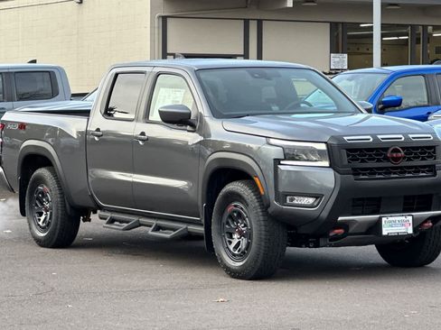 New 2026 Nissan Frontier PRO-4X w/ Tow Package image 9