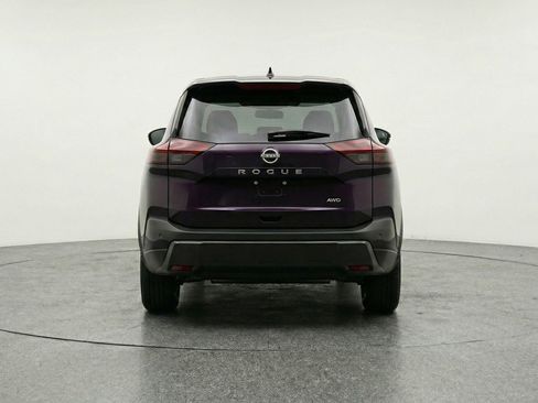 Used 2025 Nissan Rogue SV FWD image 7