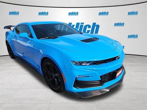 Certified 2023 Chevrolet Camaro SS RWD image 7