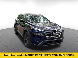 Used 2025 Nissan Rogue SV video 1