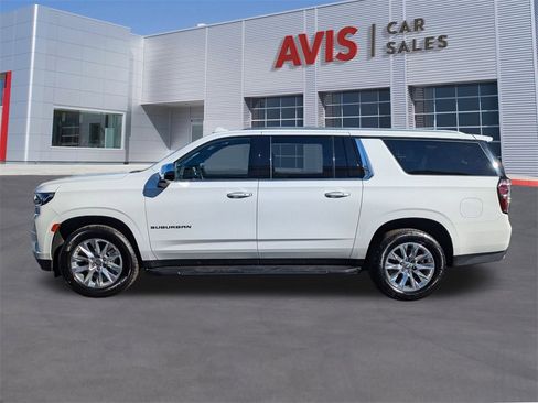 Used 2023 Chevrolet Suburban Premier image 10