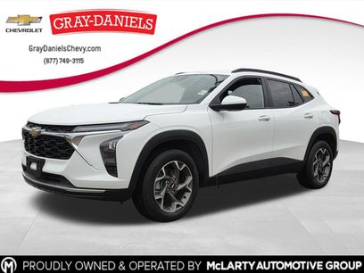 Used 2025 Chevrolet Trax LT