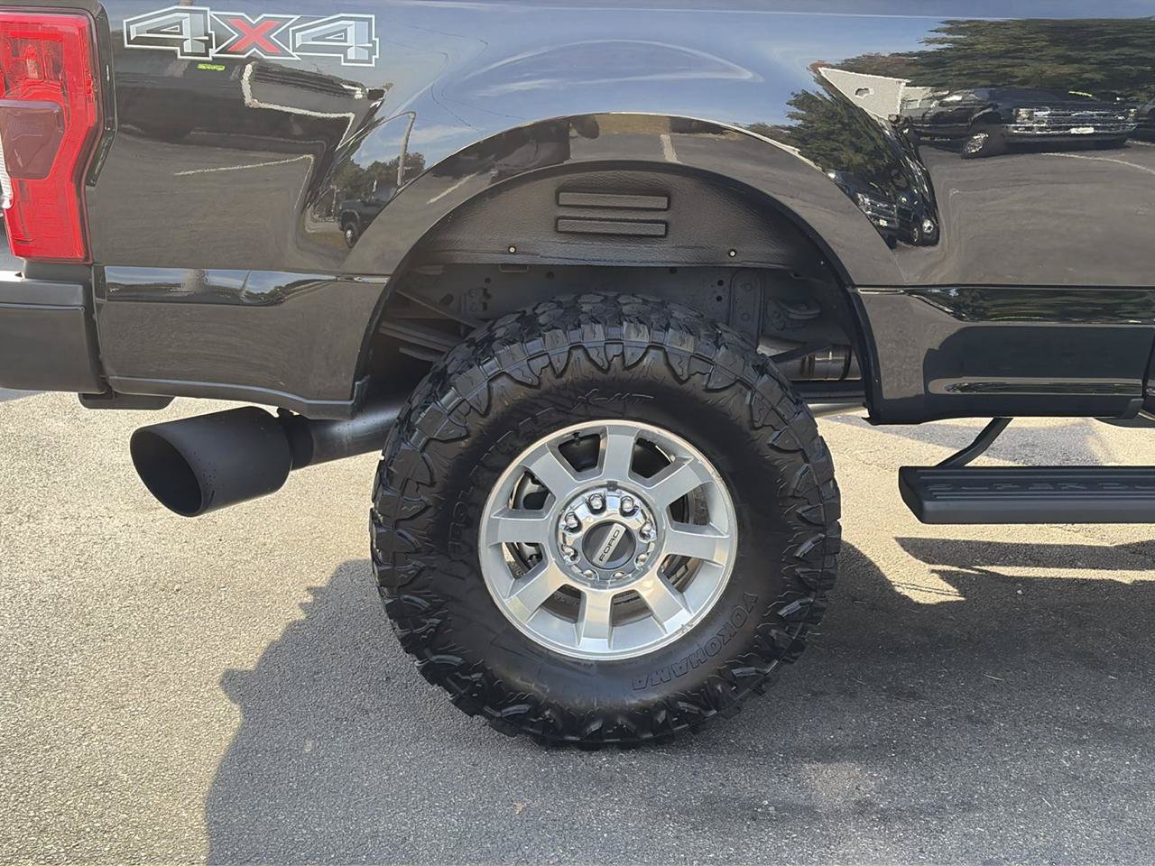 Used 2019 Ford F250 Lariat w/ Lariat Ultimate Package AWD/4WD image 15