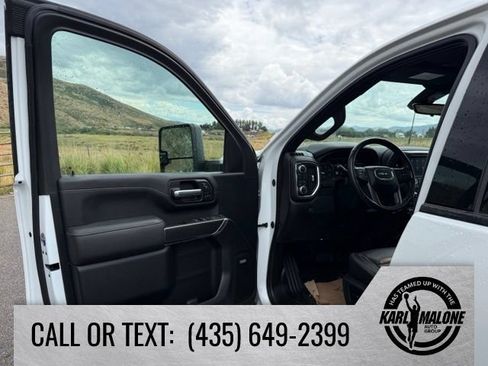 Used 2021 GMC Sierra 2500 AT4 w/ AT4 Premium Plus Package AWD/4WD image 14
