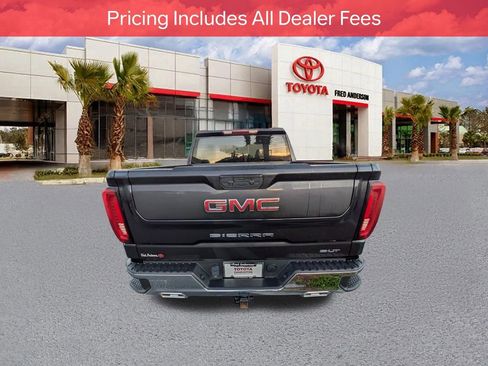 Used 2023 GMC Sierra 1500 SLT w/ SLT Premium Package AWD/4WD image 5