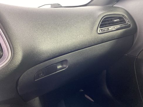 Used 2017 Dodge Challenger R/T image 28