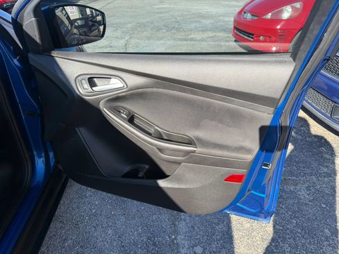 Used 2018 Ford Focus SE image 20