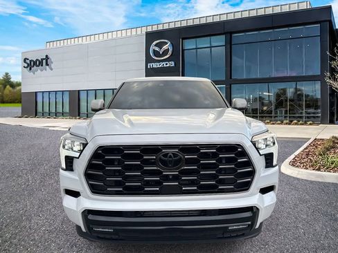 Used 2024 Toyota Sequoia Platinum image 9