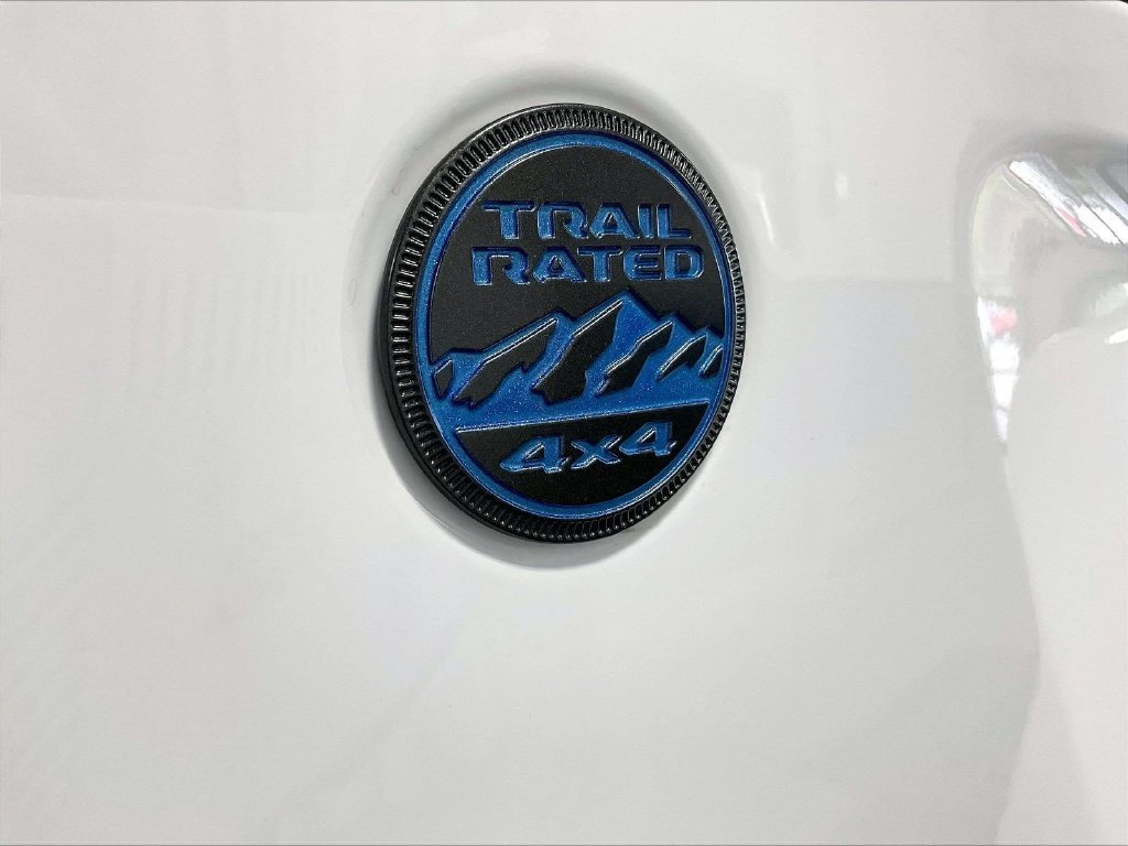 Used 2024 Jeep Wrangler Unlimited w/ Convenience Group AWD/4WD image 28