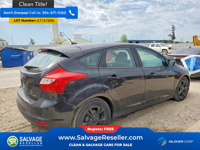 Used 2014 Ford Focus SE w/ SE Winter Package FWD image 4