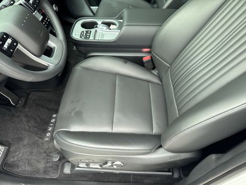 New 2026 Hyundai Ioniq 9 Calligraphy image 15