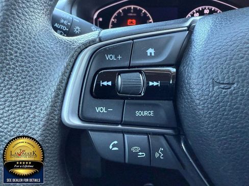 Used 2019 Honda Accord LX image 10