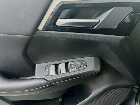 Used 2024 Mitsubishi Outlander SE image 15