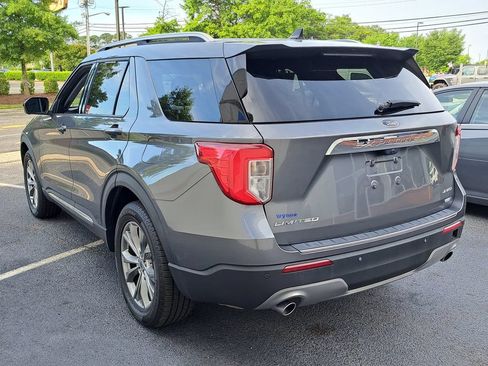 Used 2023 Ford Explorer Limited AWD/4WD image 4