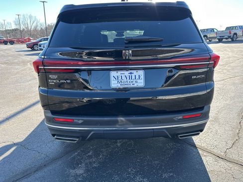 Used 2025 Buick Enclave Preferred image 4