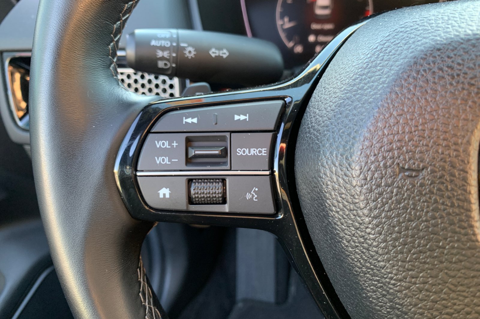 Certified 2025 Honda Civic Sport image 28