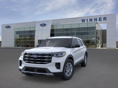 New 2026 Ford Explorer Active image 2