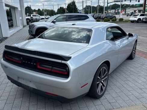 Used 2023 Dodge Challenger R/T RWD image 7