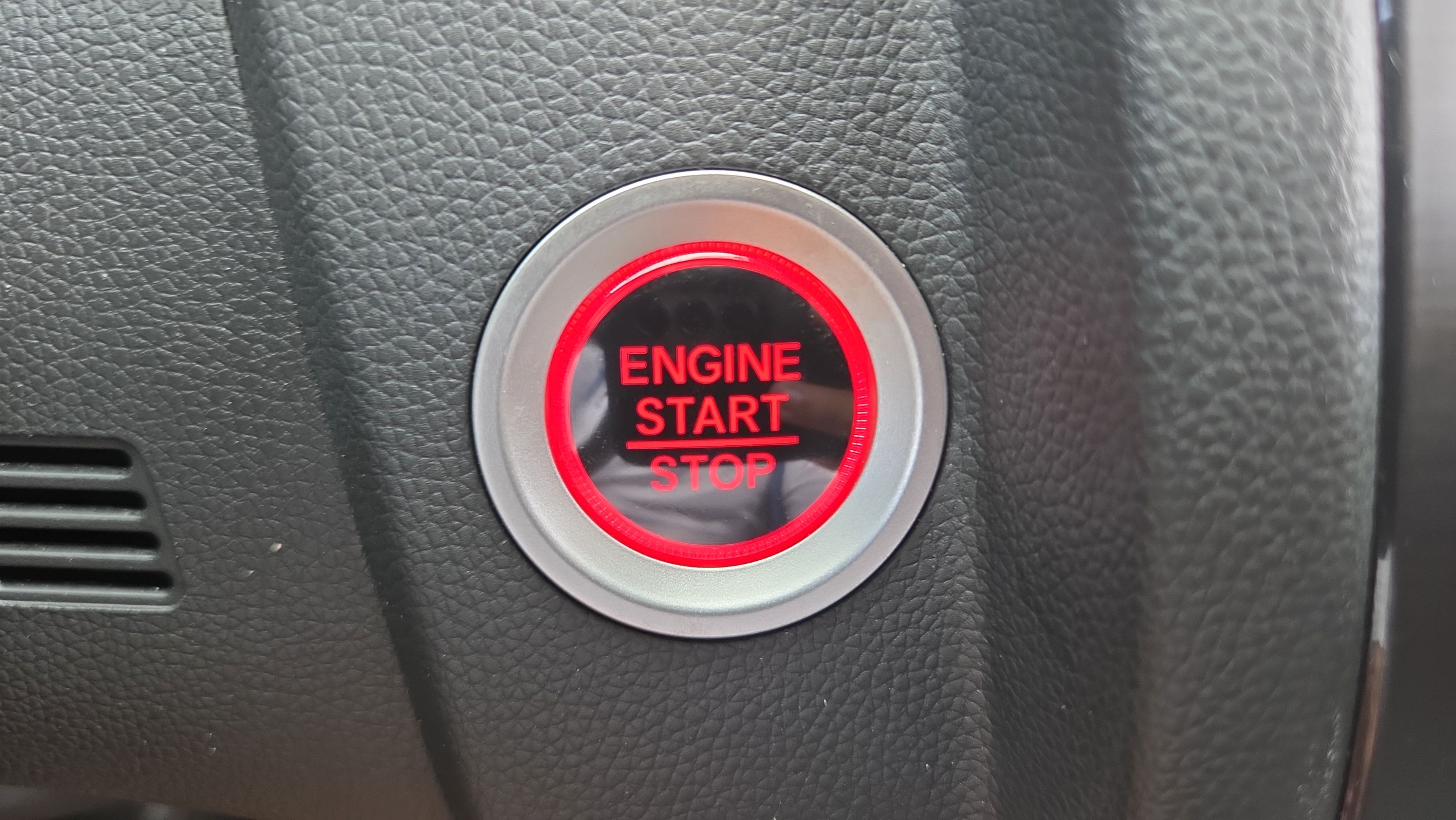 Used 2018 Honda Fit EX image 39