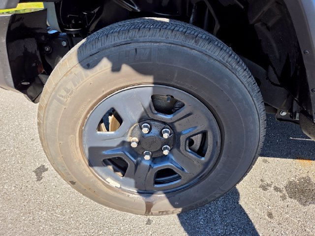 Used 2023 Jeep Wrangler Sport AWD/4WD image 25