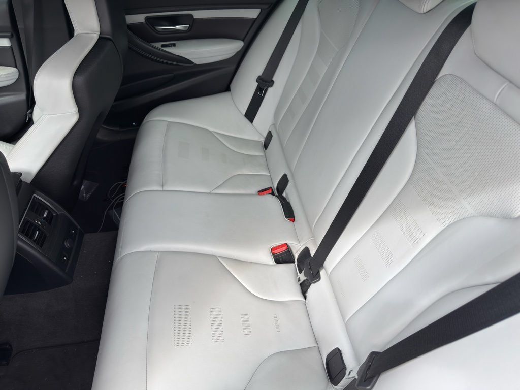 Used 2016 BMW M3 RWD image 59