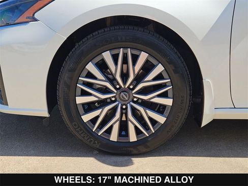 New 2025 Nissan Altima 2.5 SV image 28